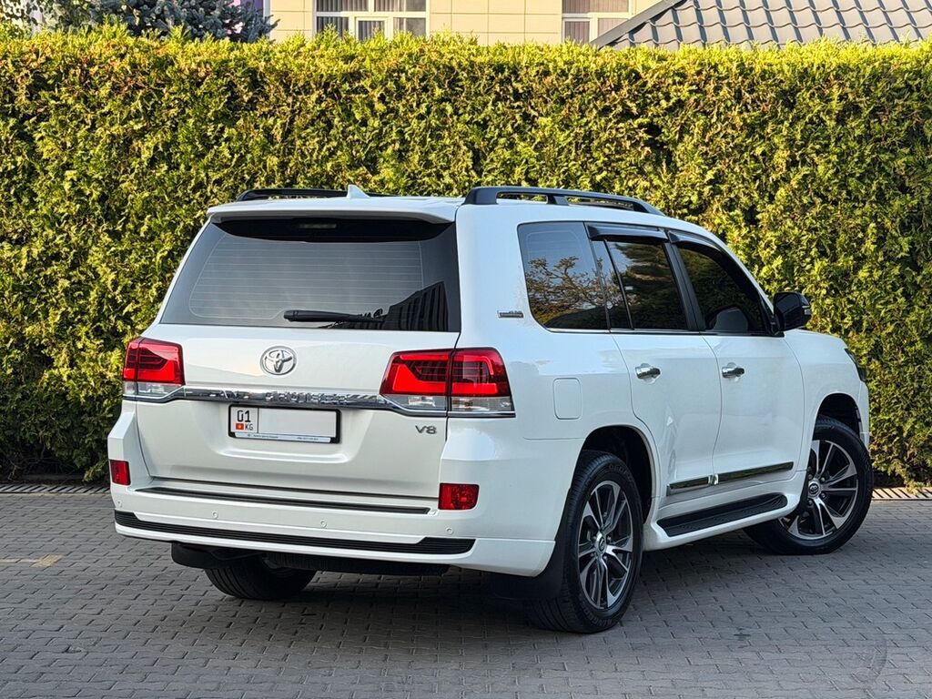 Toyota Land Cruiser: 2020 г., 4.6 л, Автомат, Бензин, Внедорожник: фото 6