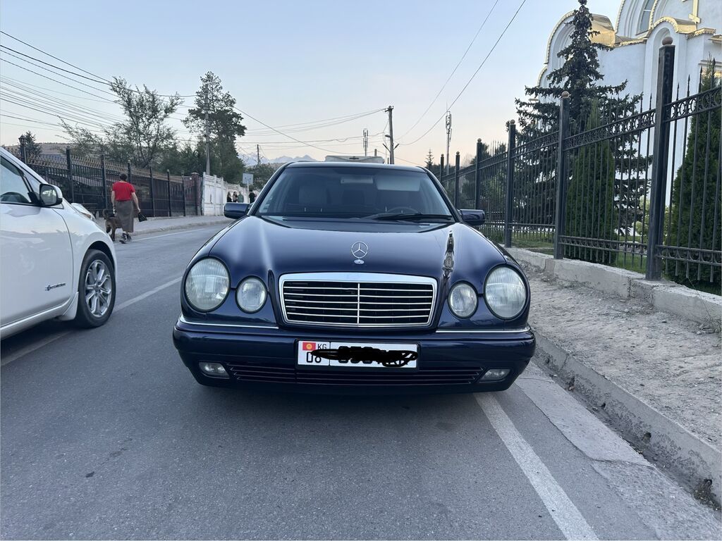 Mercedes-Benz E-Class: 1999 г., 2.4 л, Автомат, Бензин, Седан: фото 1