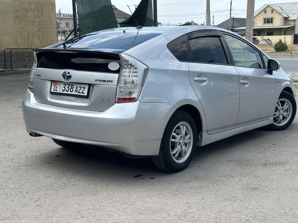 Toyota Prius: 2012 г., Вариатор, Гибрид, Хэтчбэк: фото 6