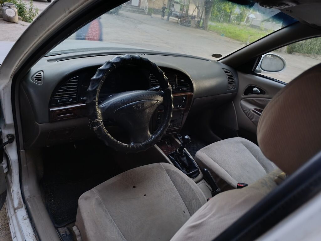 Daewoo Leganza: 1999 г., 1.5 л, Механика, Бензин, Седан: фото 3