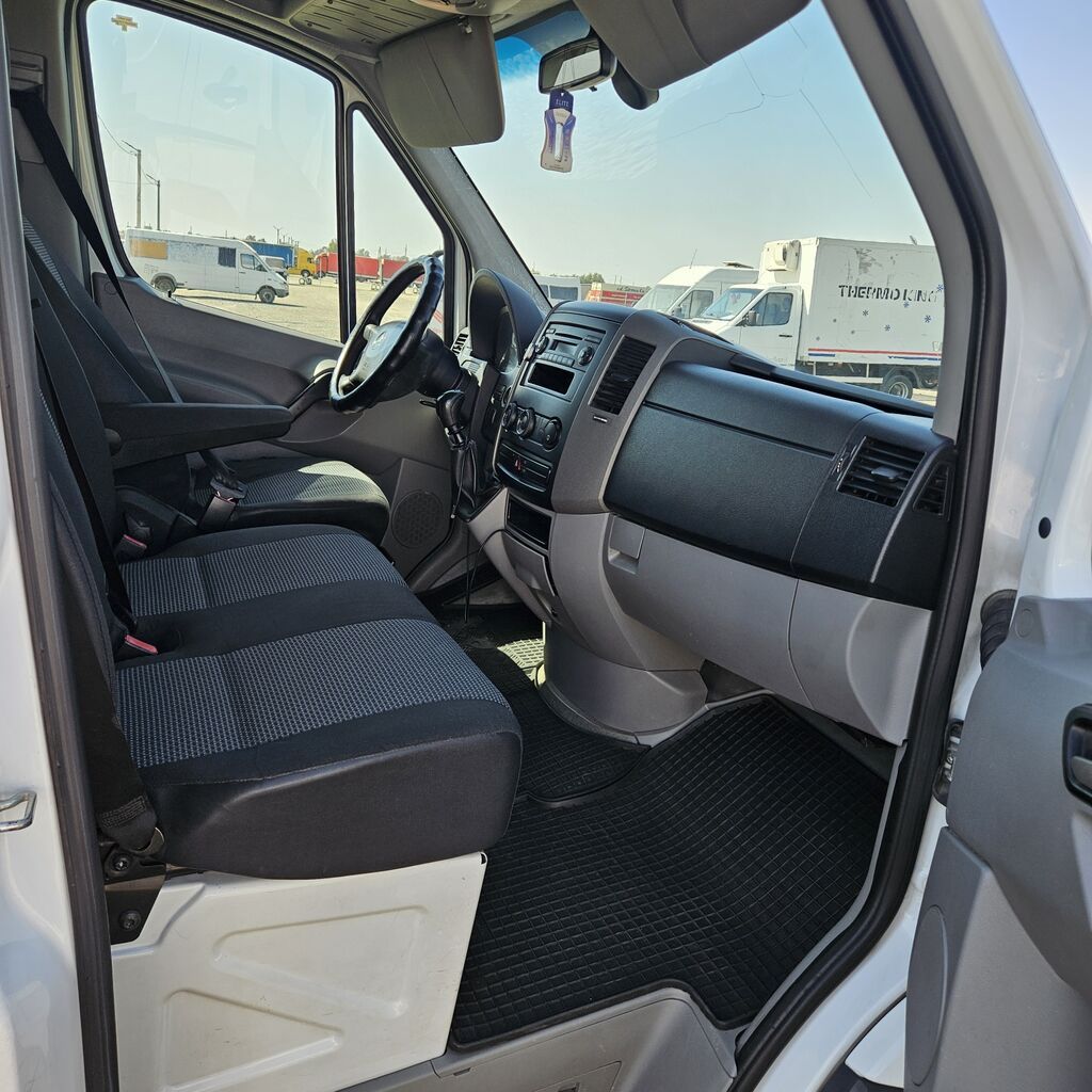 Mercedes-Benz Спринтер: 2011 г., 2.7 л, Механика, Дизель, Фургон: фото 3