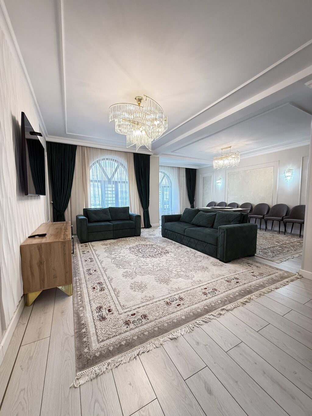 4 комнаты, 140 м², 12 мкр Элитка, 13 этаж, Евроремонт: фото 2