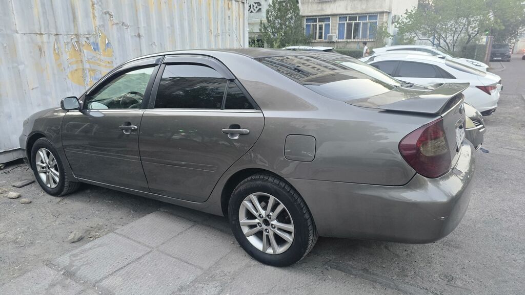 Toyota Camry: 2003 г., 2.4 л, Автомат, Газ, Седан: фото 2