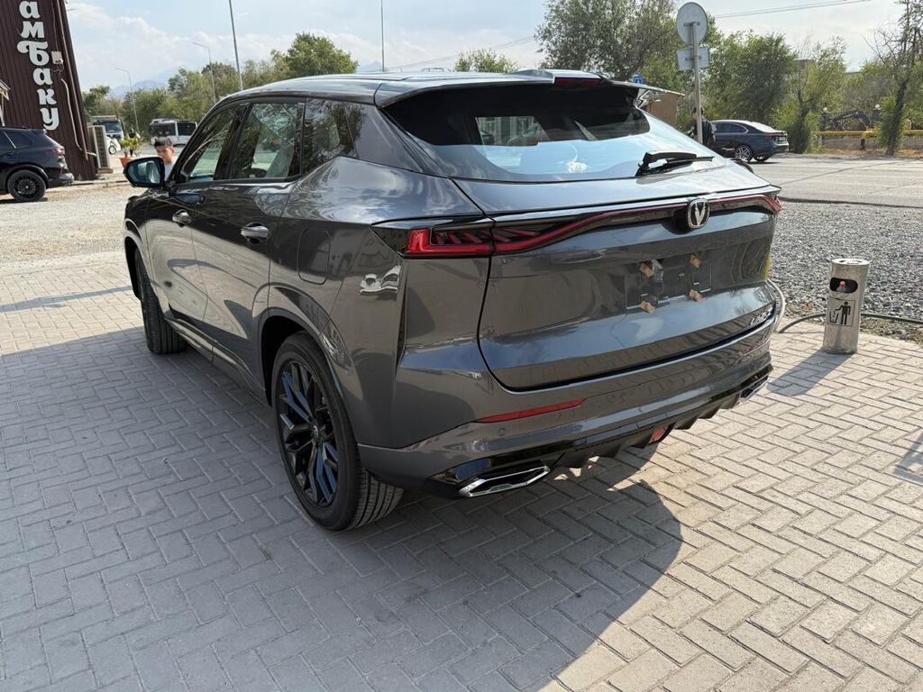 Changan Uni-V: 2026 г., 1.5 л, Автомат, Бензин, Кроссовер: фото 8