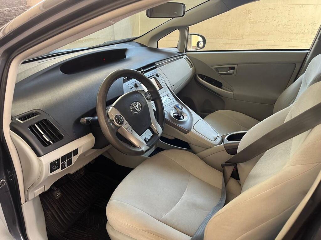 Toyota Prius: 2013 г., Вариатор, Гибрид, Хэтчбэк: фото 7
