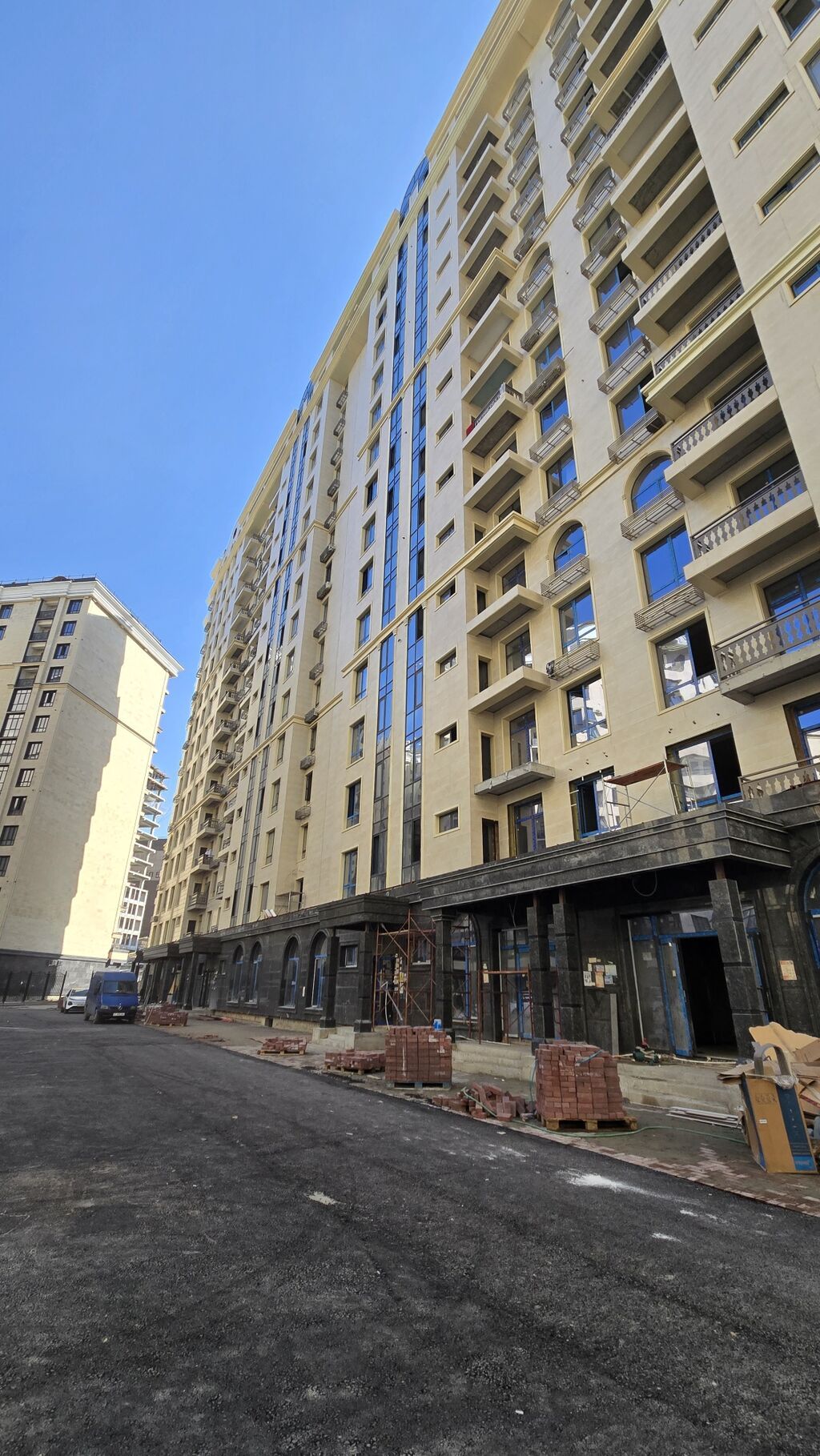 Студия, 62 м², Асанбай мкр Элитка, 14 этаж, ПСО (под самоотделку): фото 2