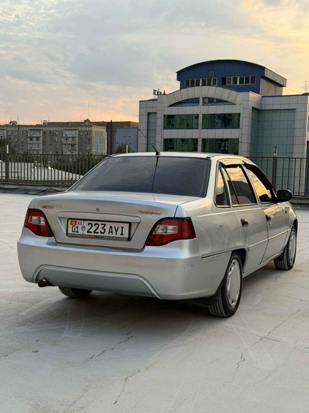 Daewoo Nexia: 2010 г., 1.6 л, Механика, Бензин, Седан: фото 3