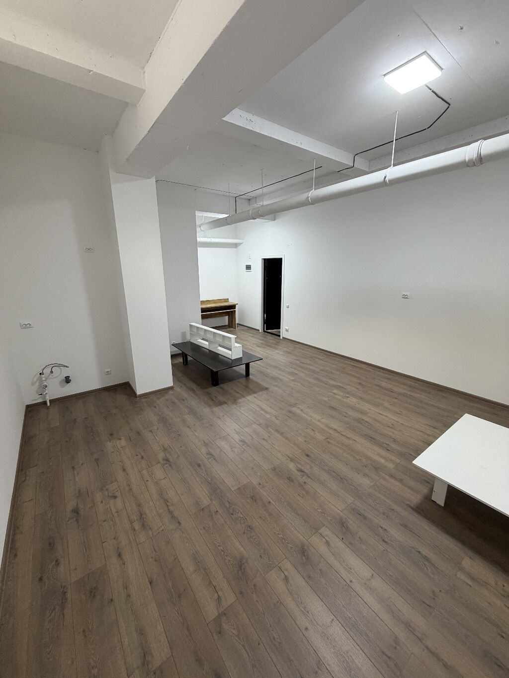 2 комнаты, 55 м², Аламедин-1 мкр Элитка, Цокольный этаж этаж, Свежий ремонт
