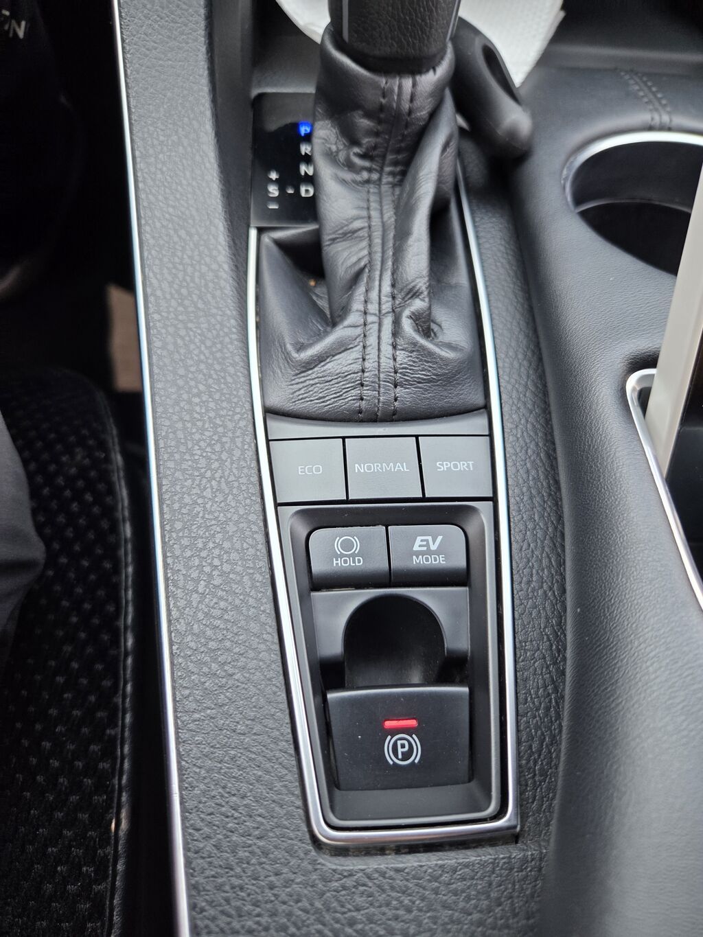 Toyota Avalon: 2020 г., 2.5 л, Автомат, Гибрид, Седан: фото 2