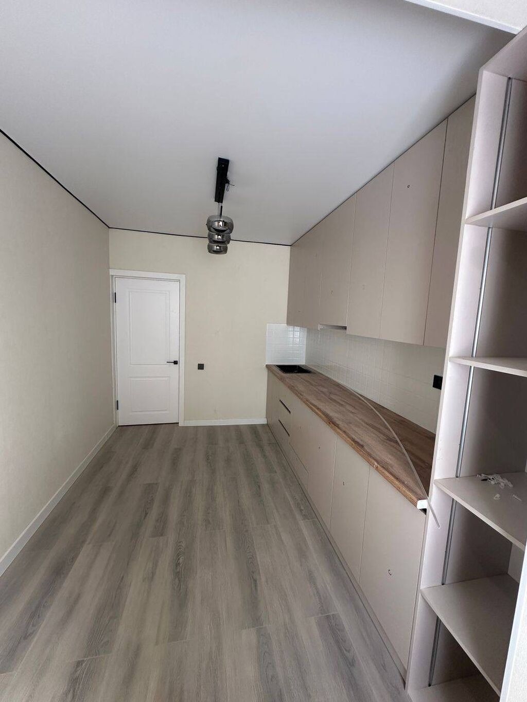 1 комната, 42 м², Пишпек Элитка, 4 этаж, Евроремонт: фото 4