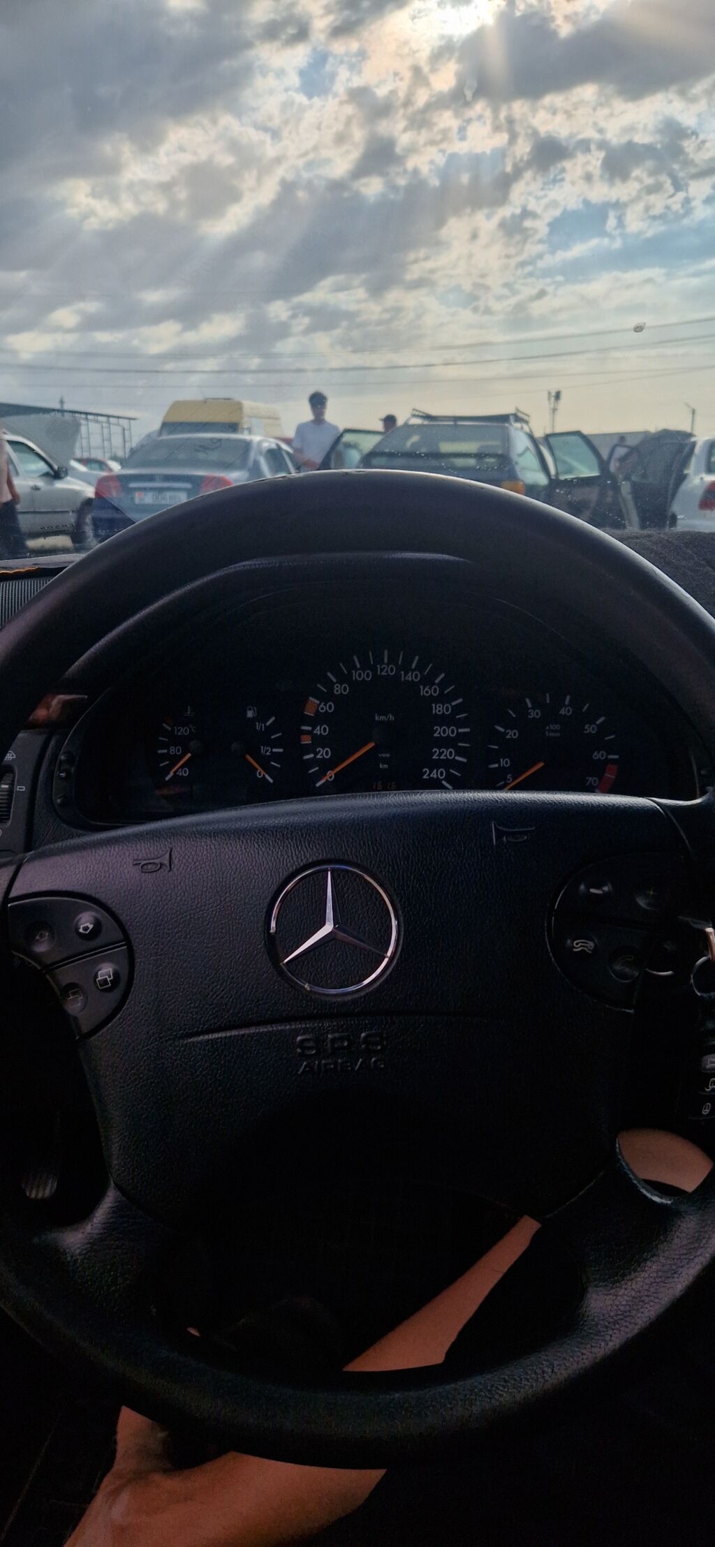 Mercedes-Benz E-Class: 1996 г., 2.3 л, Механика, Бензин, Седан: фото 2
