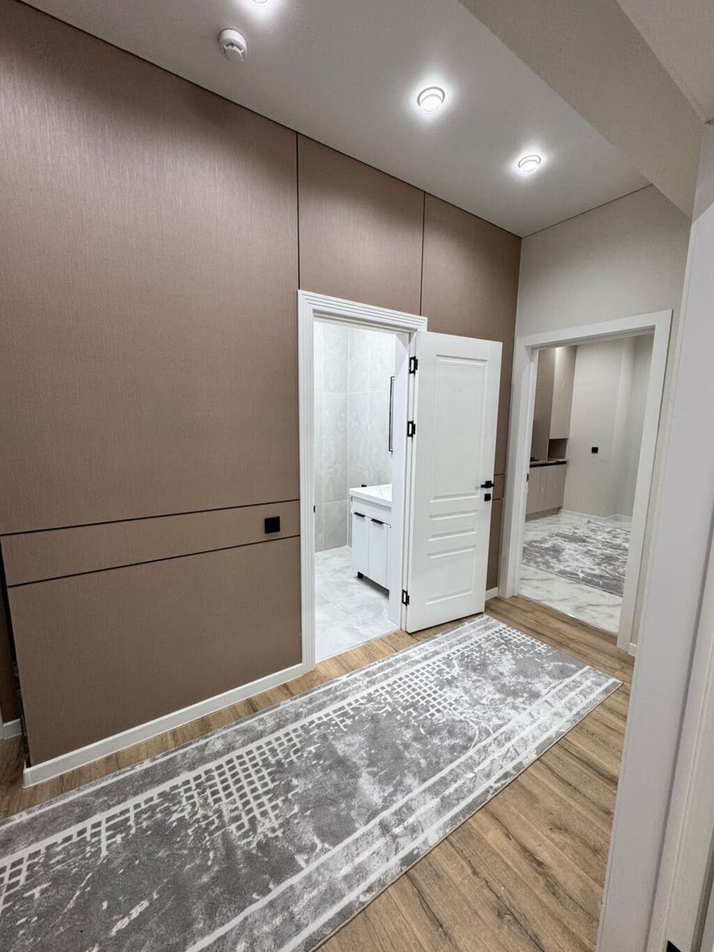 Продам 2-комнатную квартиру, 64 м², 14 этаж: фото 2