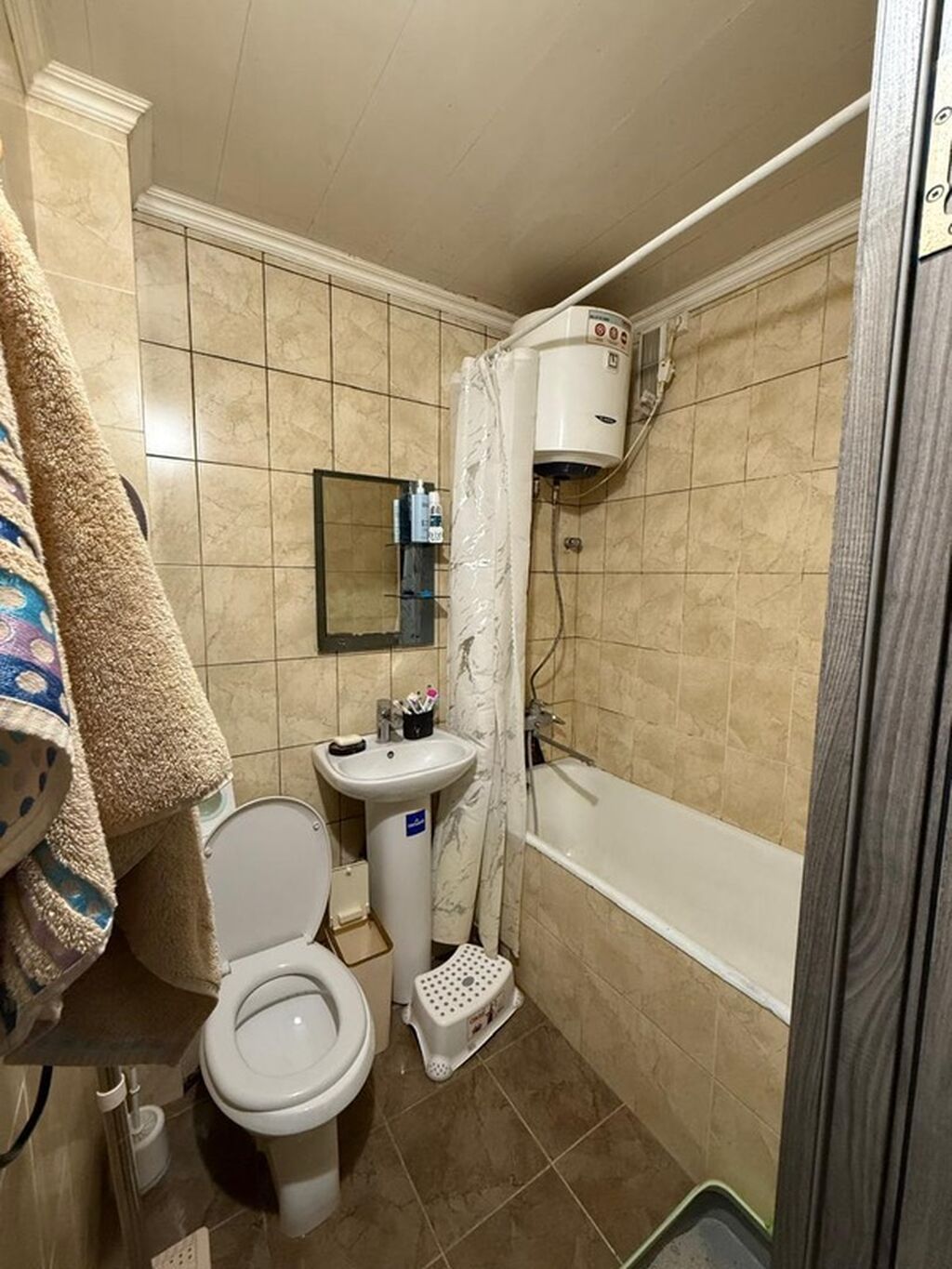 3 комнаты, 58 м², ул. Боконбаева / Гоголя 104 серия, 1 этаж, Косметический ремонт: фото 8
