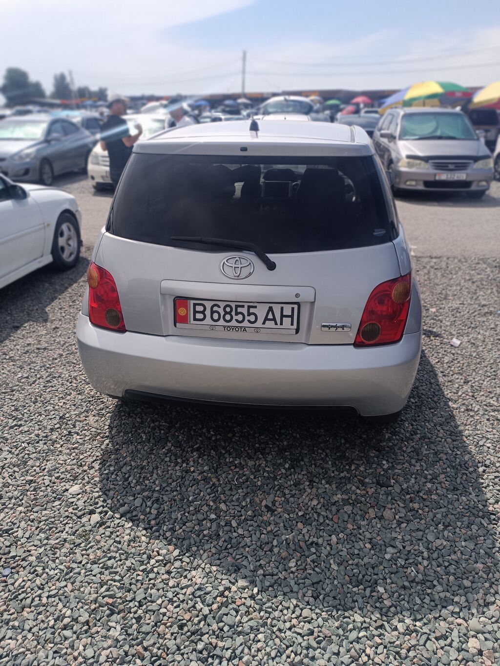 Toyota Ist: 2002 г., 1.5 л, Автомат, Бензин, Хэтчбэк: фото 2