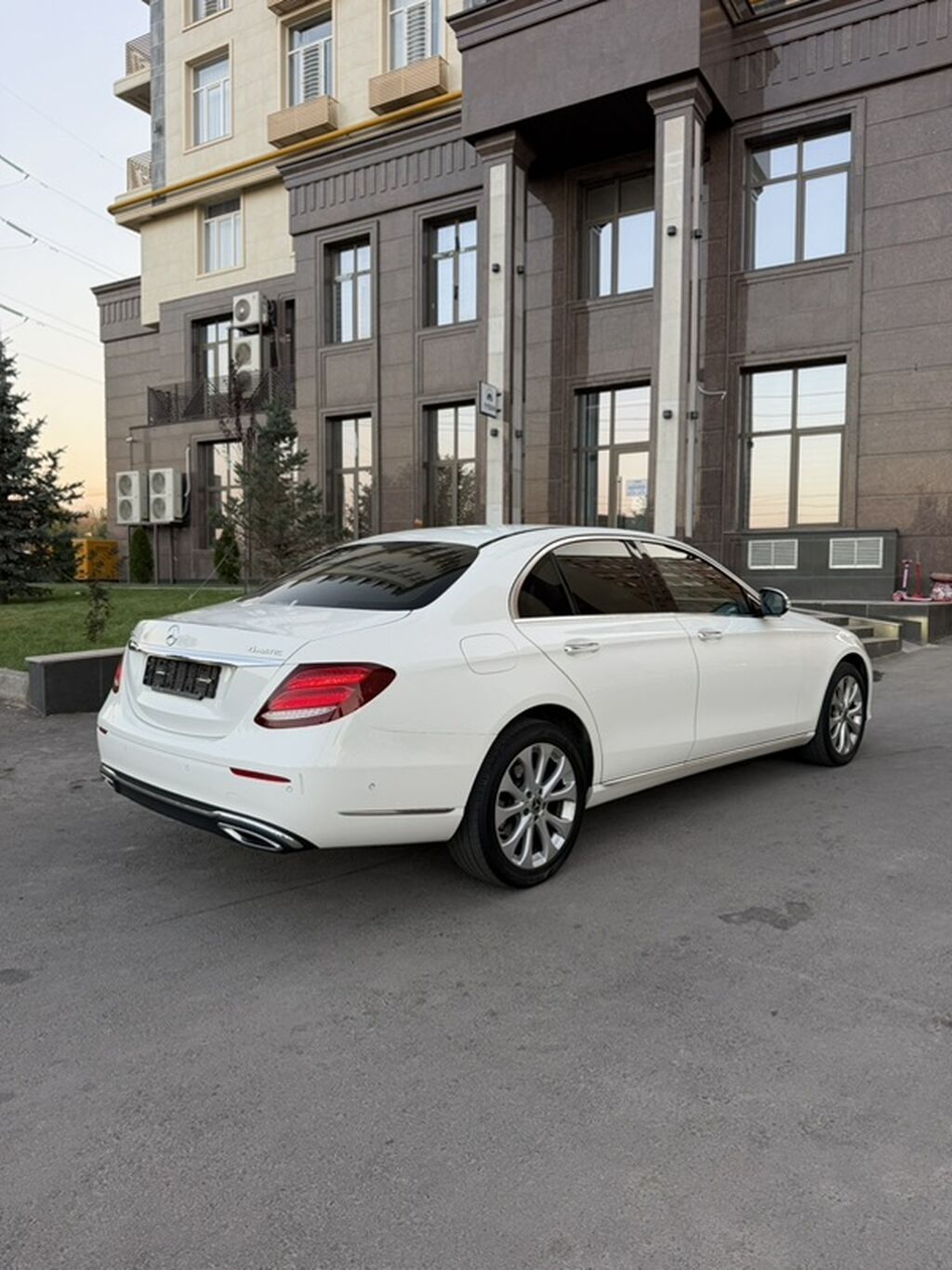 Mercedes-Benz E-Class: 2019 г., 2 л, Автомат, Дизель, Седан: фото 4