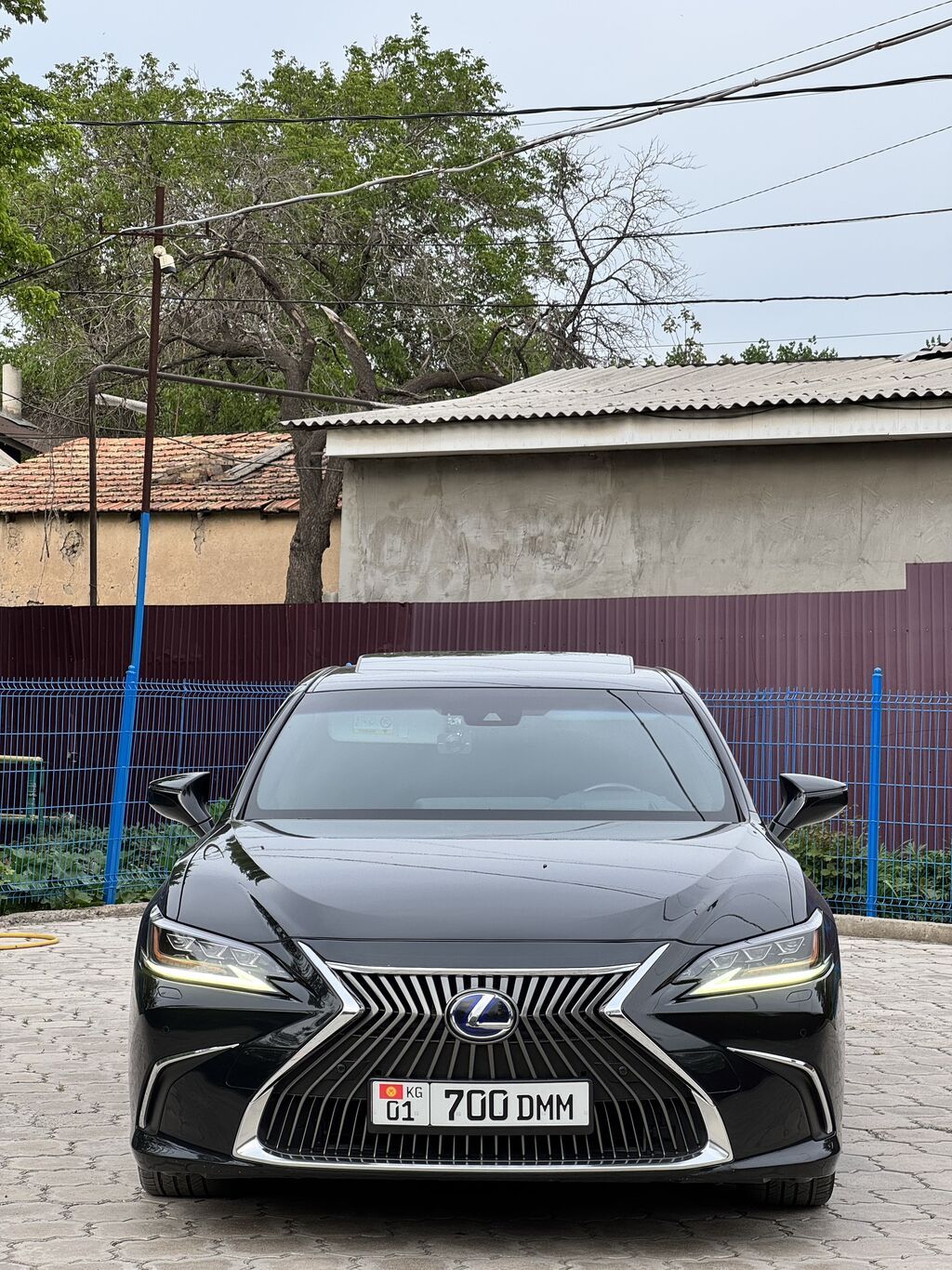 Lexus ES: 2019 г., 2.5 л, Вариатор, Гибрид, Седан: фото 2