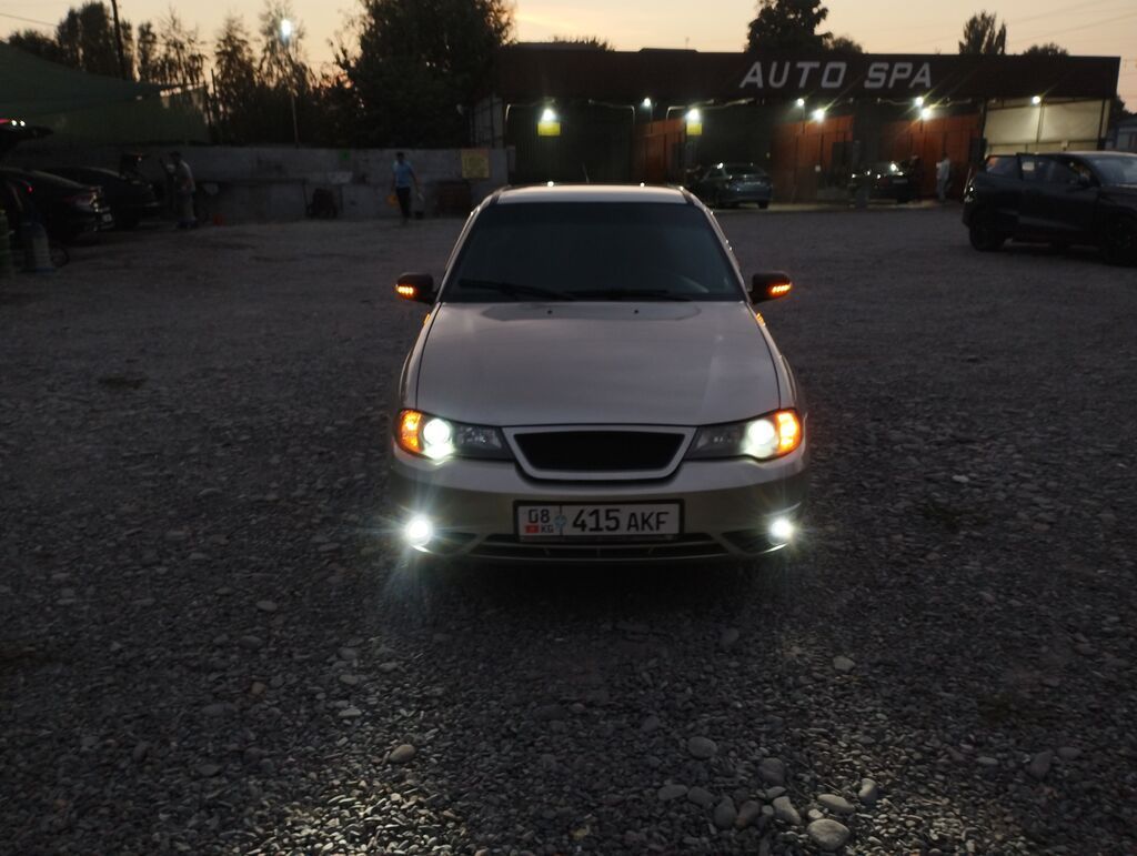 Daewoo Nexia: 2008 г., 1.5 л, Механика, Бензин, Седан: фото 4