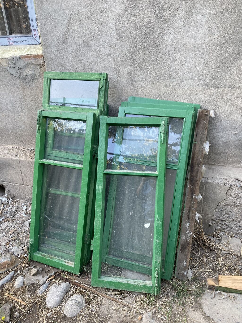 Старые деревянные окна. 4 полных комплекта: Договорная Окна | Бишкек .