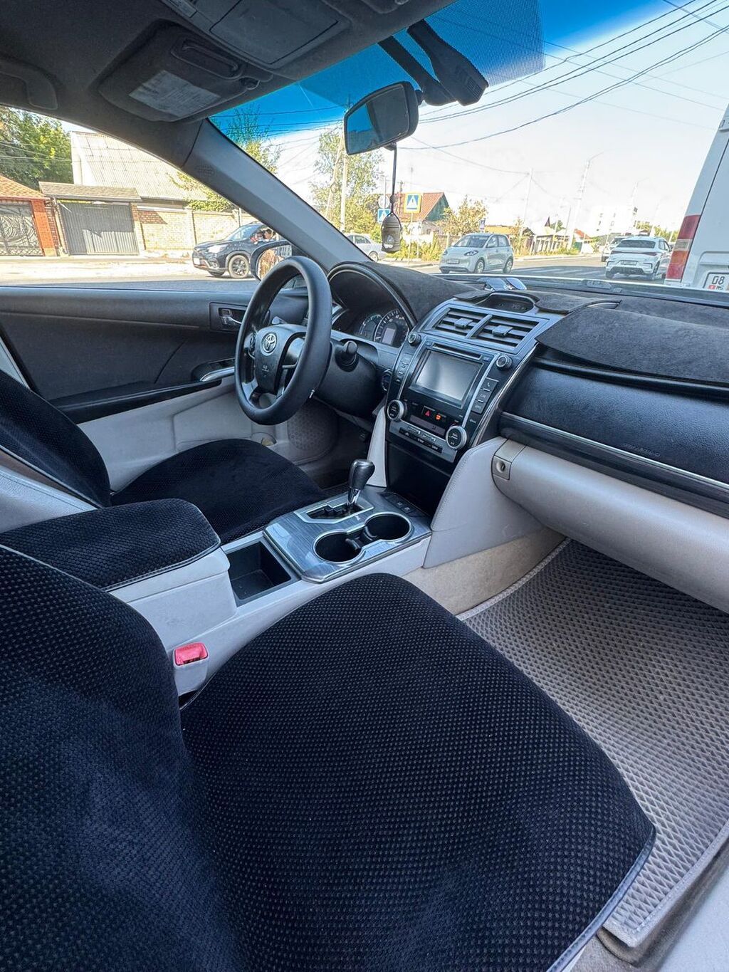 Toyota Camry: 2012 г., 2.5 л, Автомат, Гибрид, Седан: фото 8