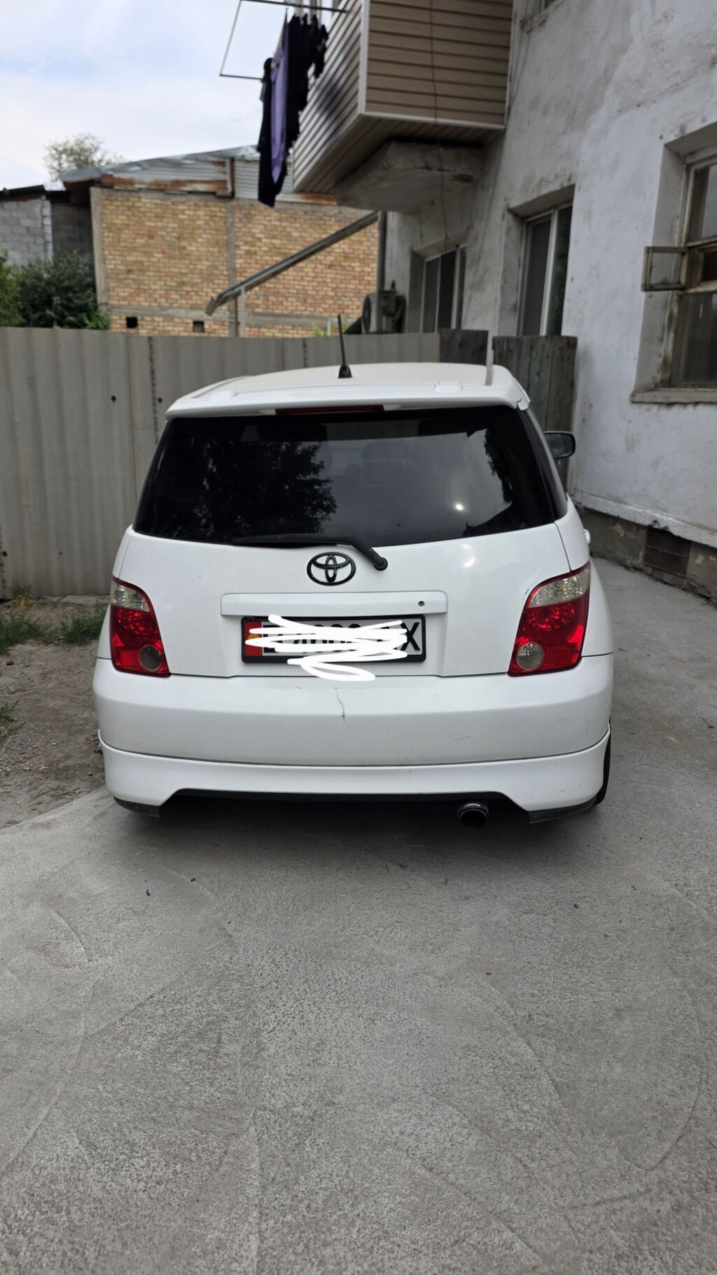 Toyota Ist: 2003 г., 1.5 л, Автомат, Бензин, Хэтчбэк: фото 2