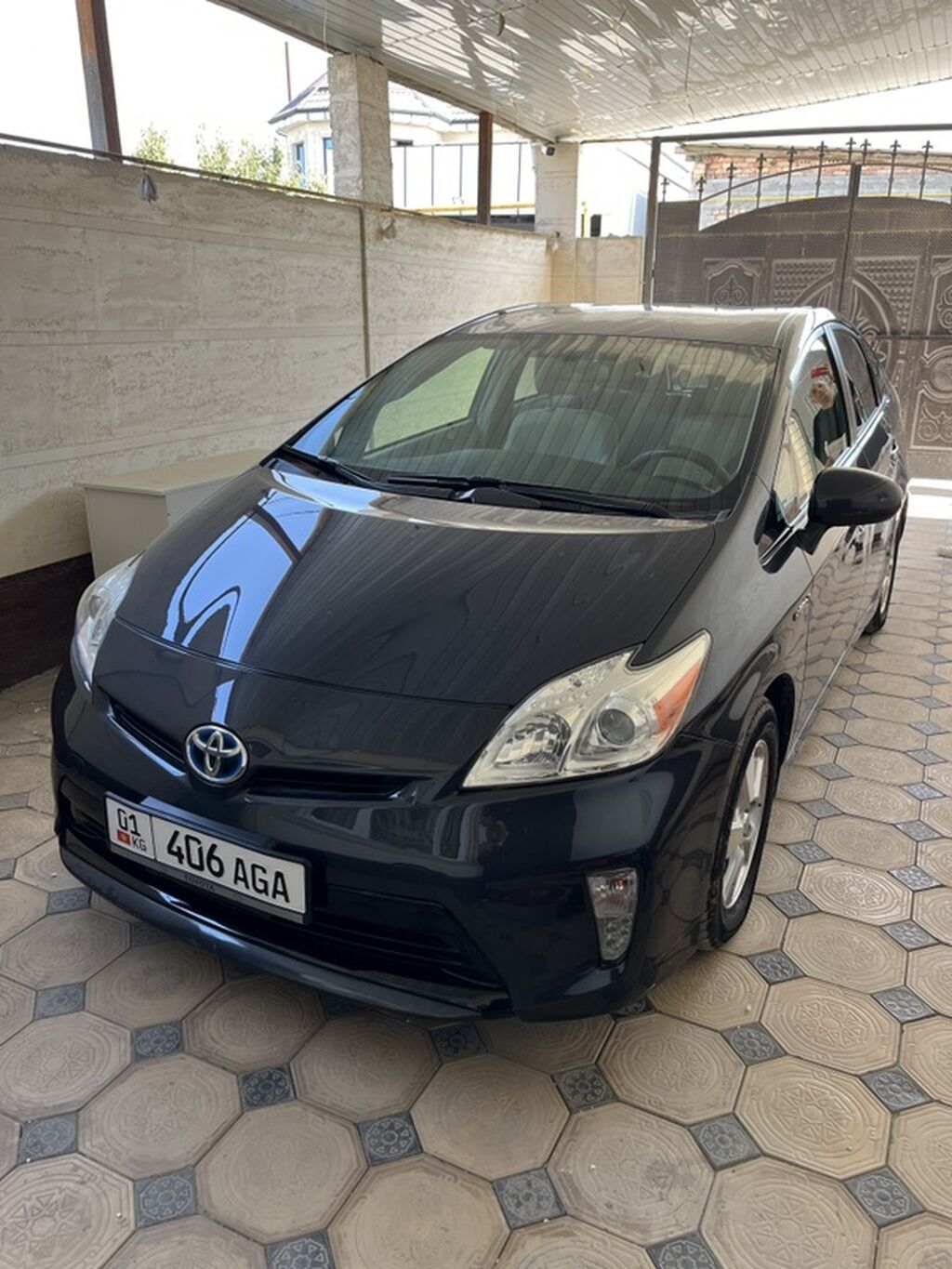 Toyota Prius: 2013 г., Вариатор, Гибрид, Хэтчбэк: фото 4