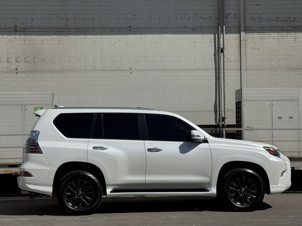 Lexus GX: 2019 г., 4.6 л, Бензин, Внедорожник: фото 2