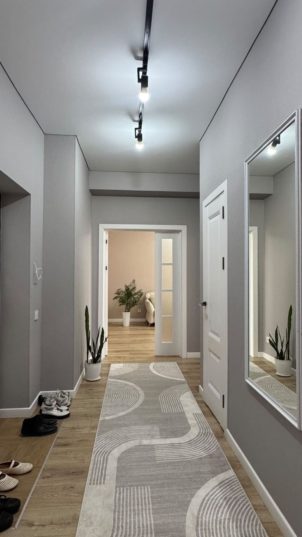 2 комнаты, 64 м², Асанбай мкр 7 этаж, Свежий ремонт: фото 2