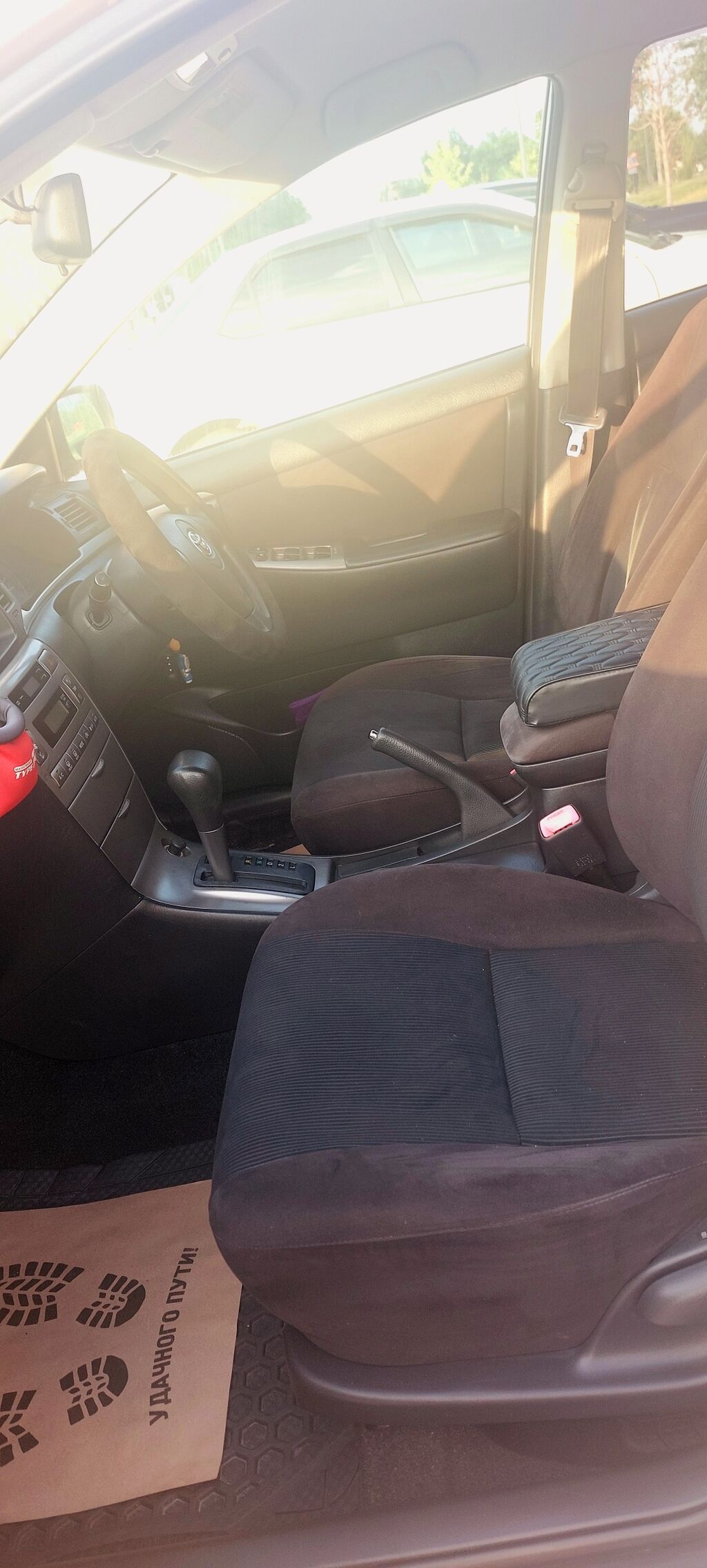 Toyota Allex: 2004 г., 1.5 л, Автомат, Бензин, Хэтчбэк: фото 5