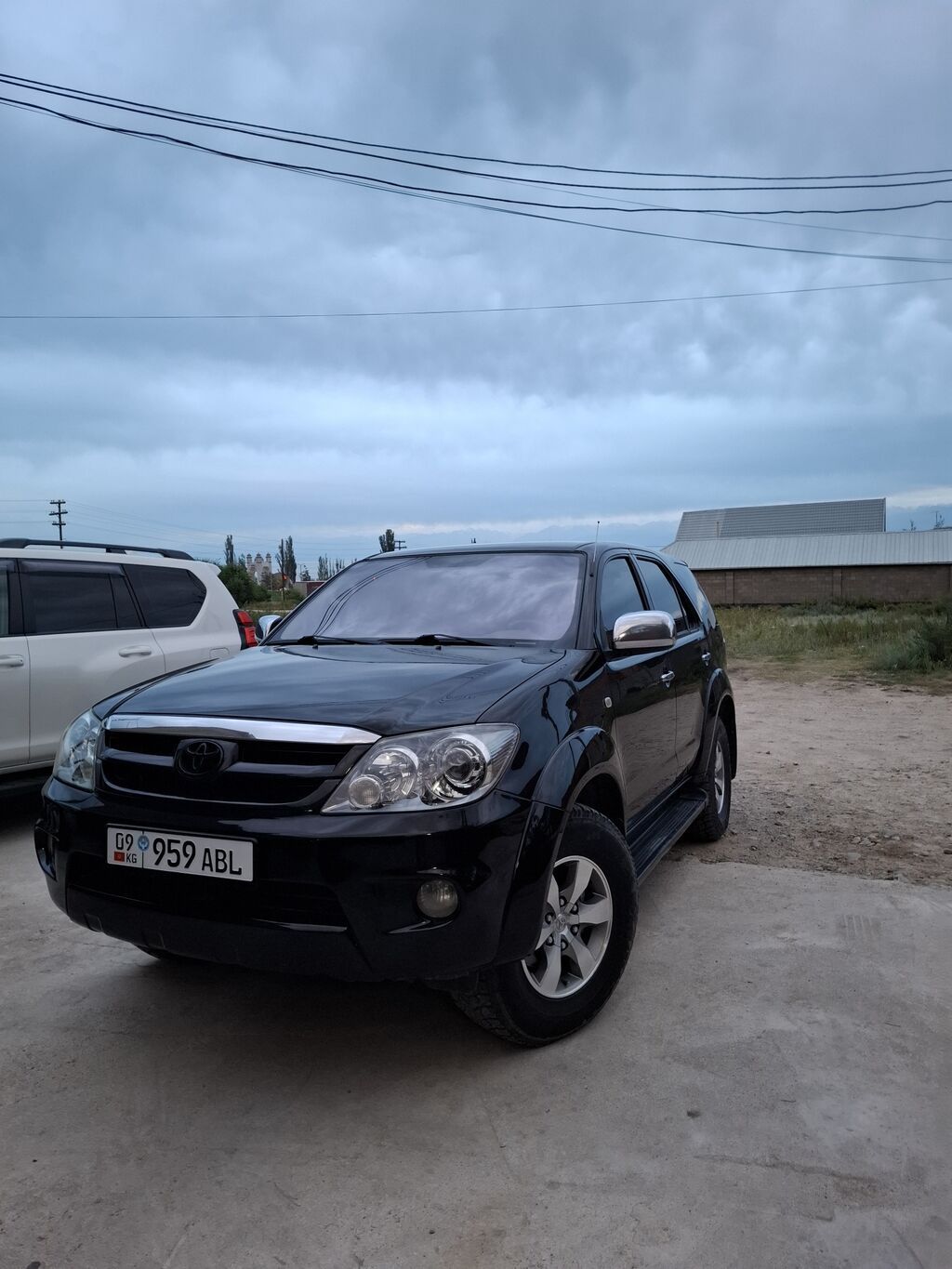 Toyota Fortuner: 2008 г., 2.7 л, Автомат, Бензин, Внедорожник: фото 5
