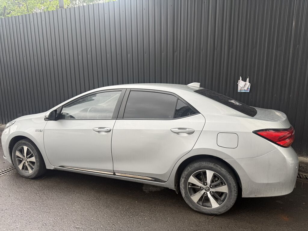 Toyota Levin: 2020 г., 1.8 л, Гибрид, Седан: фото 2