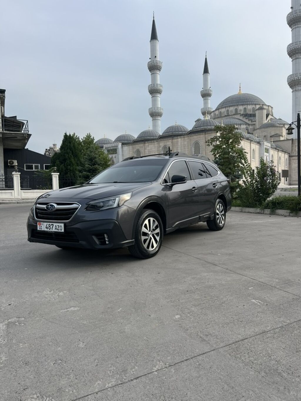 Subaru Outback: 2022 г., 2.5 л, Бензин, Универсал: фото 1