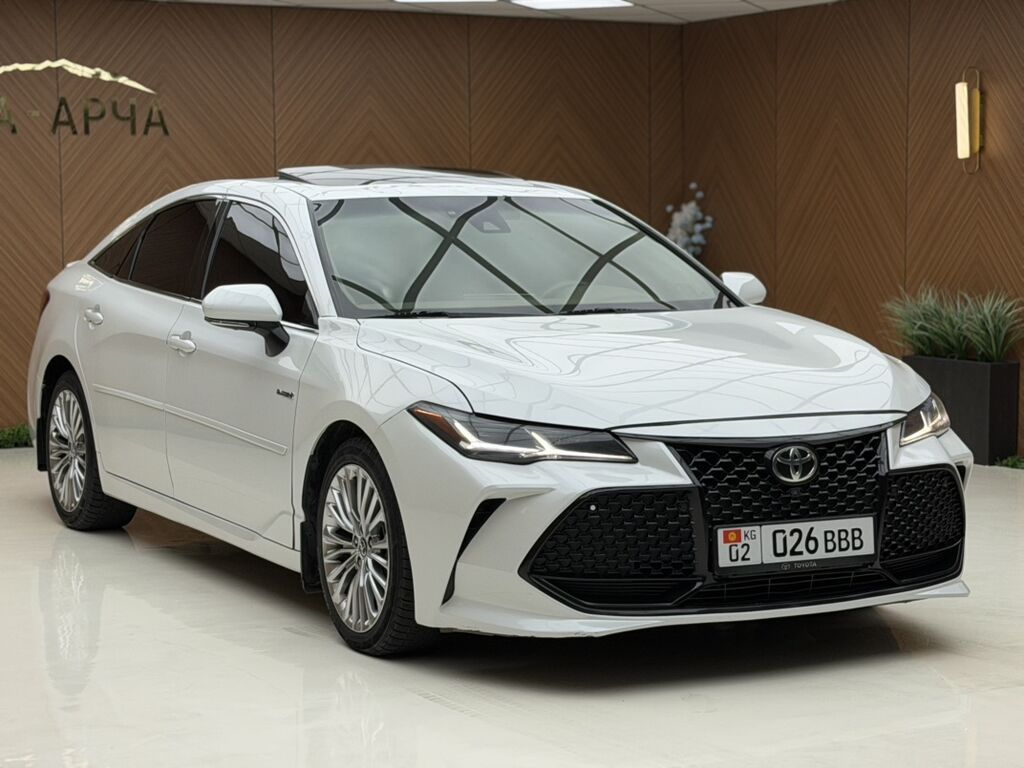 Toyota Avalon: 2019 г., 2.5 л, Вариатор, Гибрид, Седан: фото 2