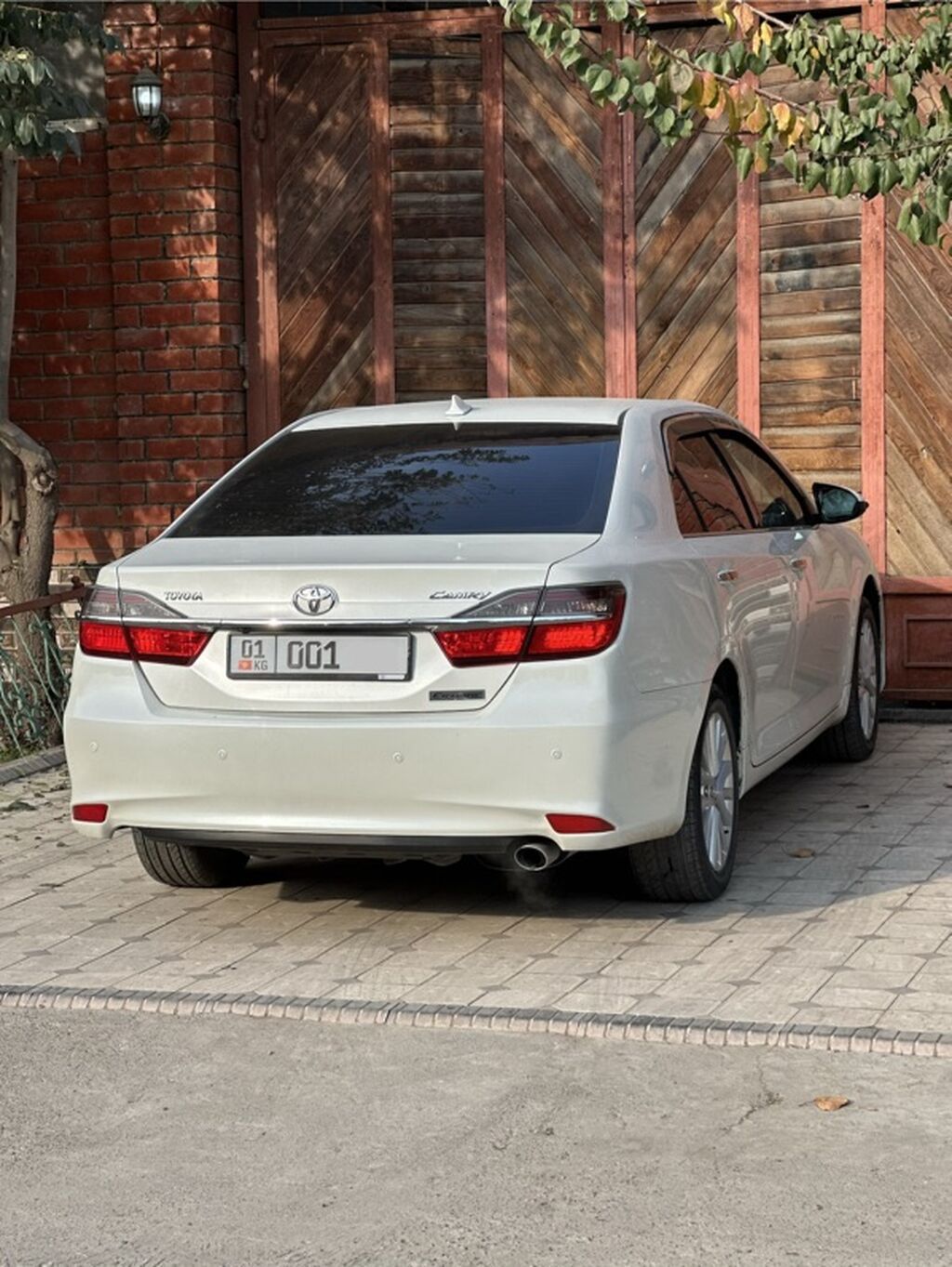 Toyota Camry: 2017 г., 2.5 л, Автомат, Бензин, Седан: фото 1