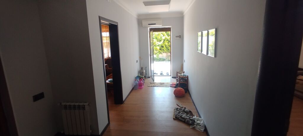 3 otaqlı, 135 kv. m, Yeni təmirli