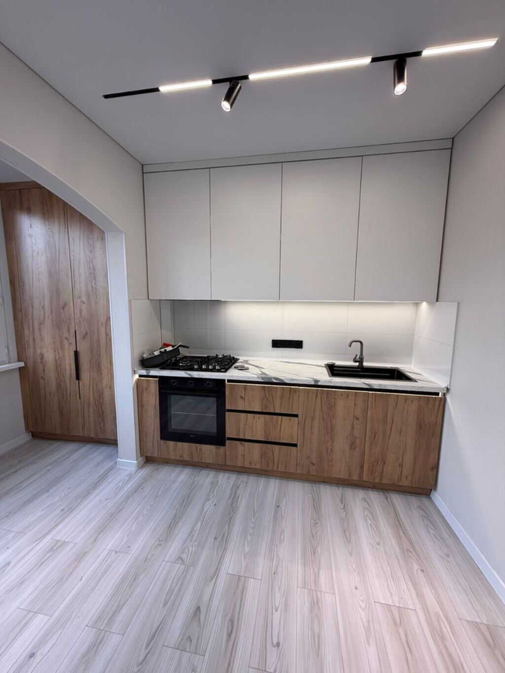 2 комнаты, 67 м², 106 серия улучшенная, 4 этаж, Евроремонт — фото 3