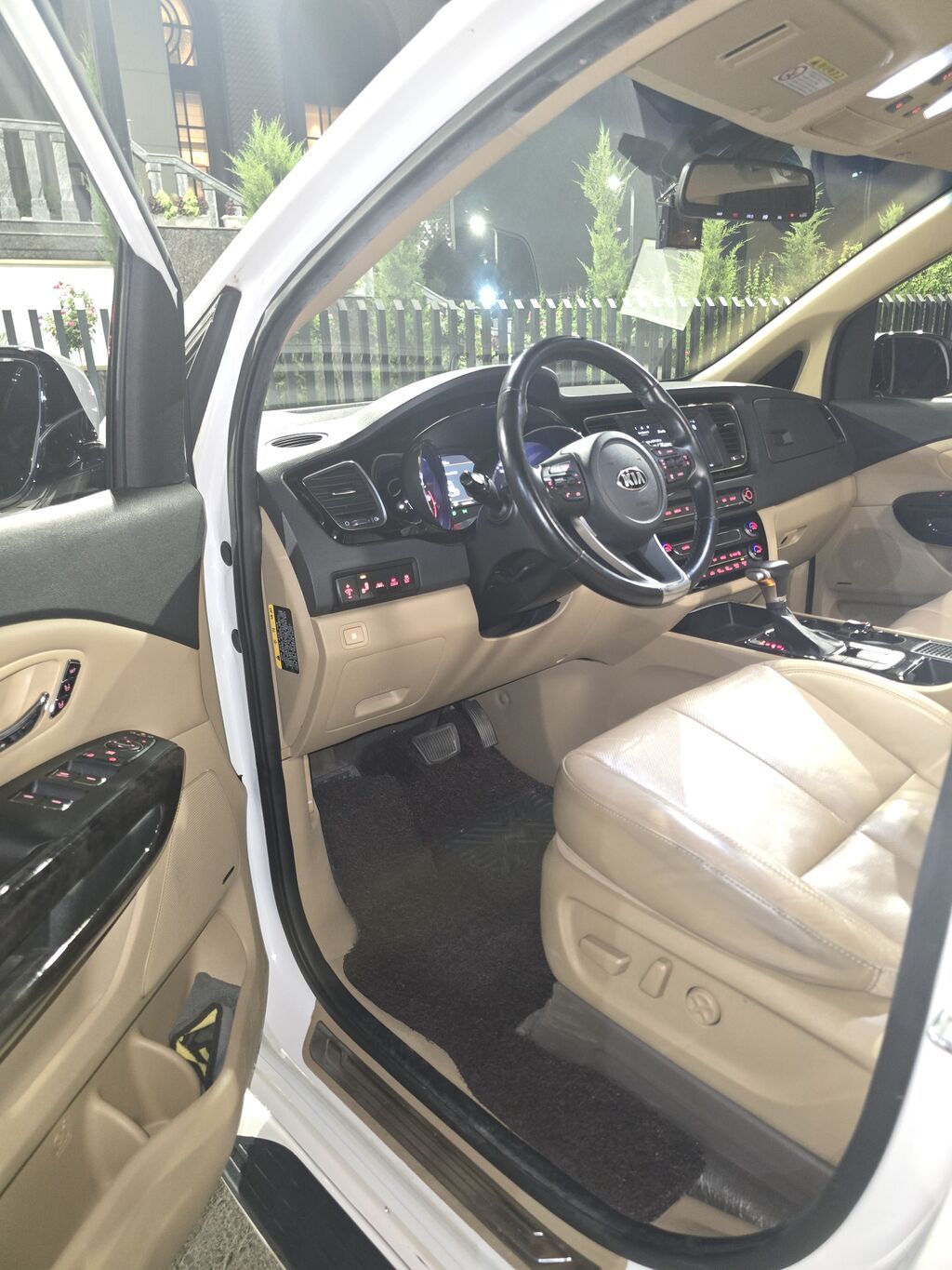 Kia Carnival: 2020 г., 2.2 л, Автомат, Дизель, Минивэн: фото 8