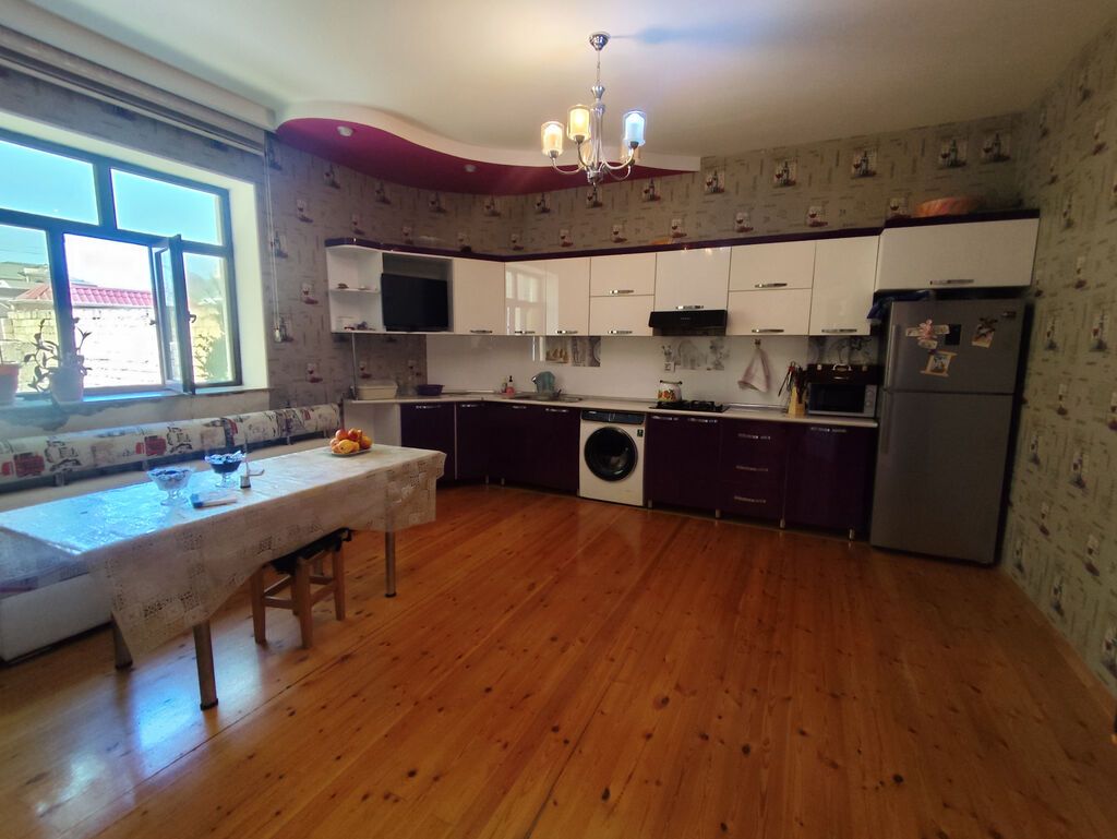 Mehdiabad qaz idarəsinin yanında ev satılır.torpaq tikinti təyinatlı