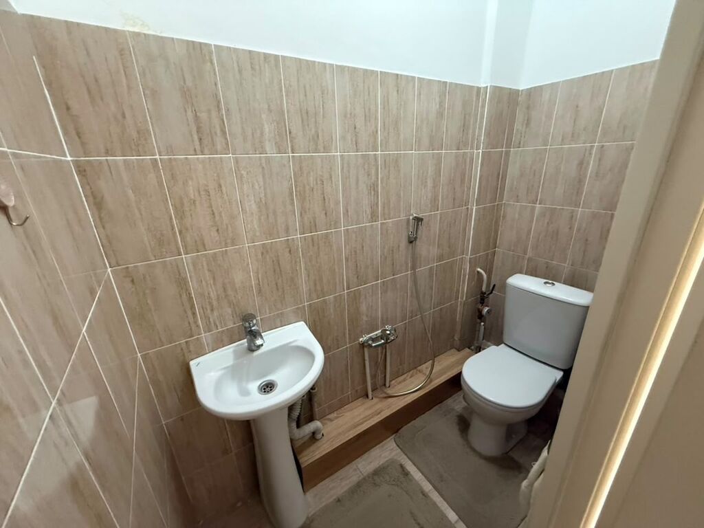 2 комнаты, 68 м², 107 серия, 6 этаж, Свежий ремонт: фото 6