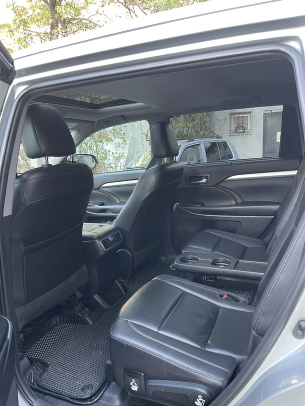 Toyota Highlander: 2019 г., 3.5 л, Автомат, Бензин, Кроссовер: фото 8