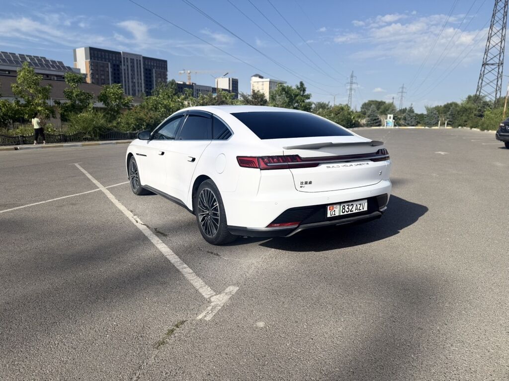BYD Han EV: 2022 г., Автомат, Электромобиль, Седан: фото 3