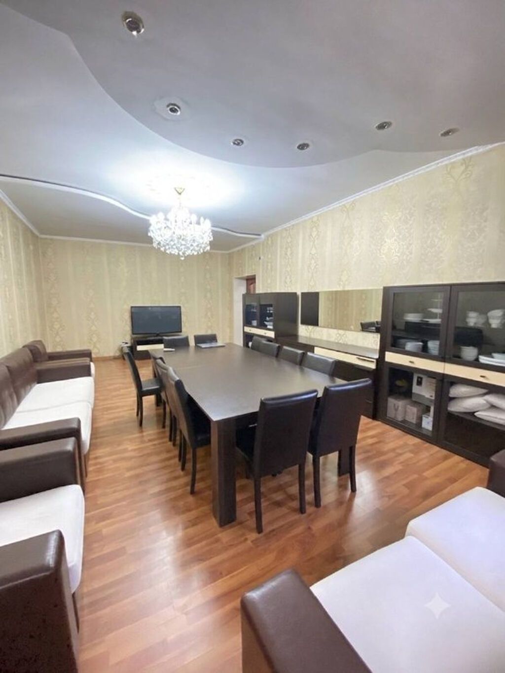 250 м², 6 комнат, Кызыл Аскер, Без животных: фото 2