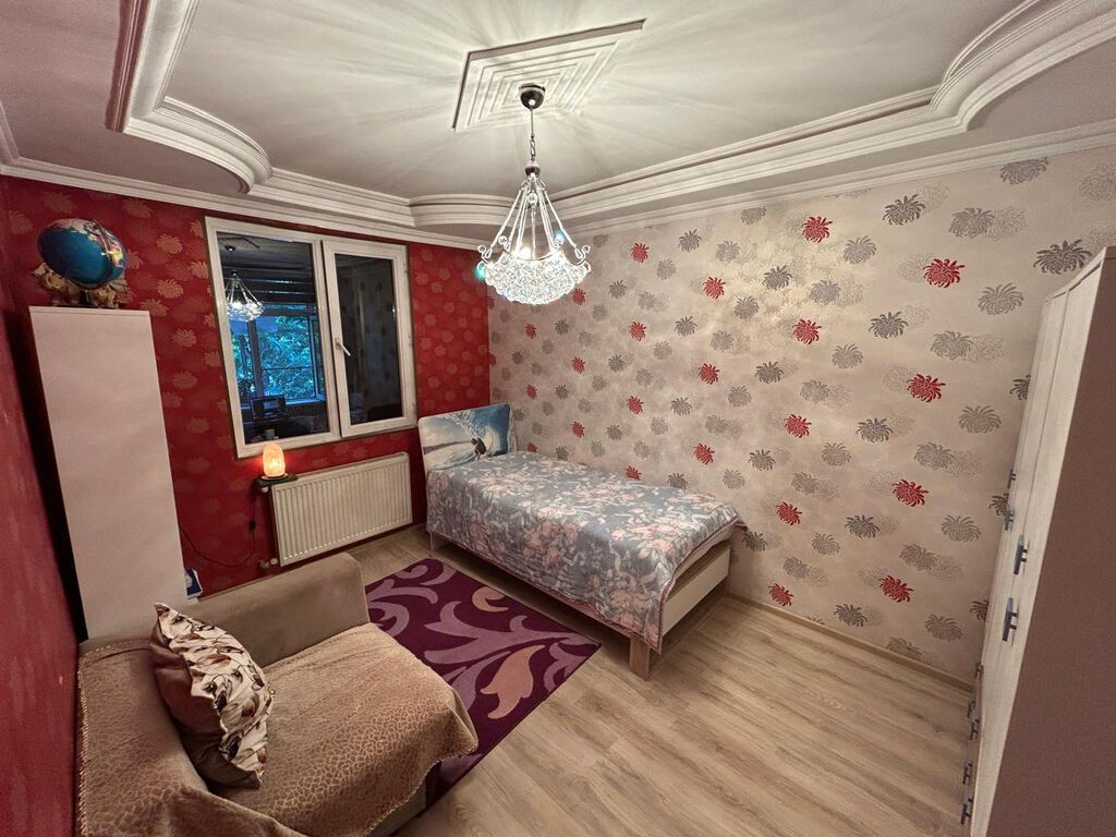 Bakı, 4 otaqlı, Köhnə tikili, 105 kv. m