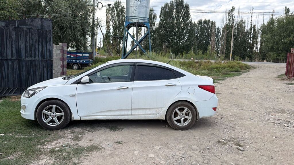 Hyundai Solaris: 2016 г., 1.6 л, Автомат, Бензин, Седан: фото 4