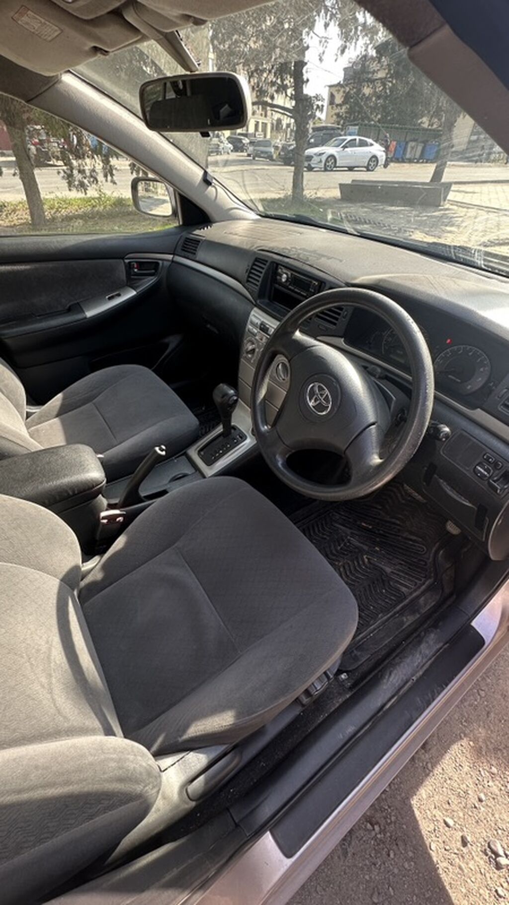 Toyota Allex: 2004 г., 1.5 л, Автомат, Бензин, Хэтчбэк: фото 4