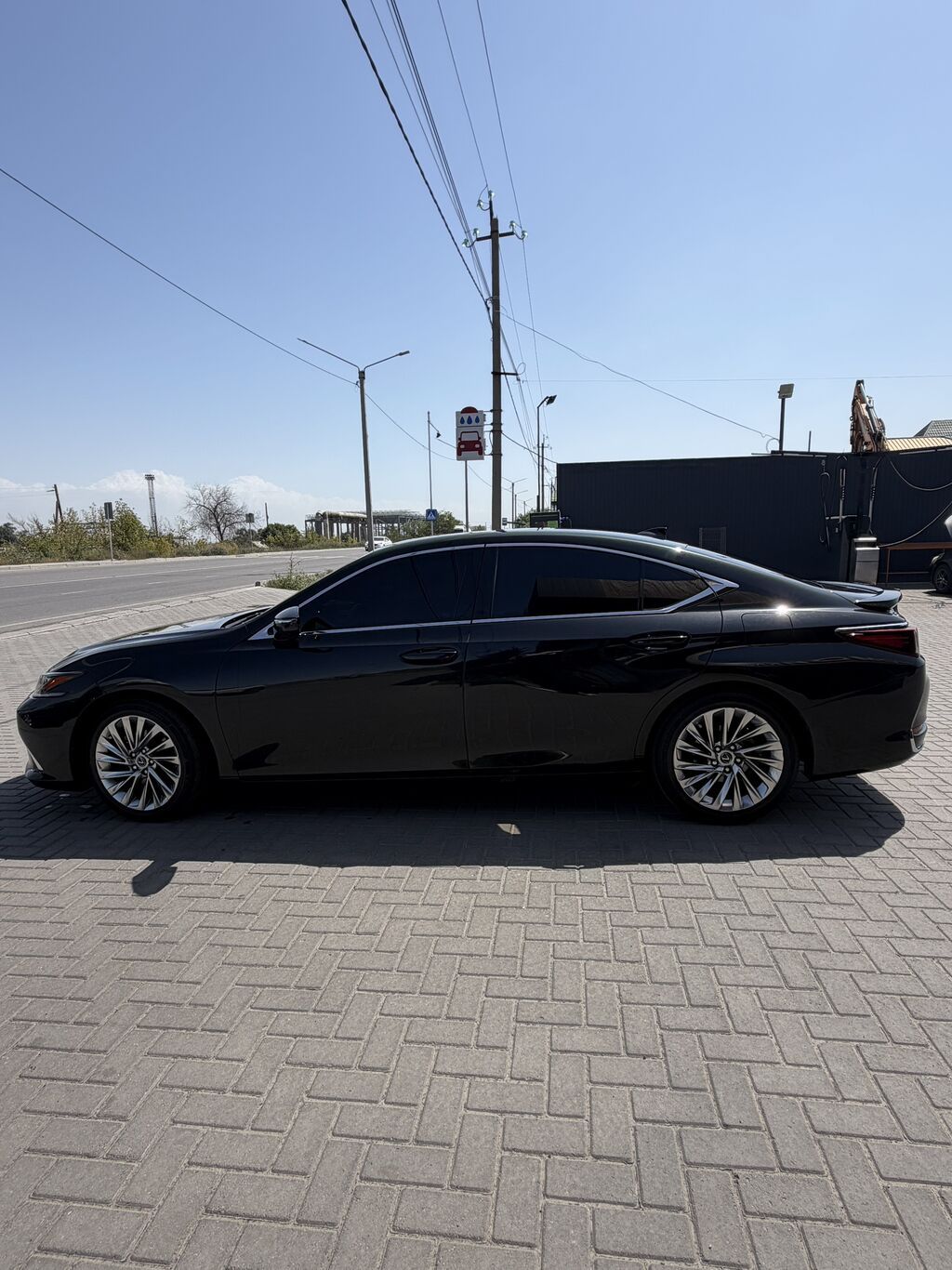 Lexus ES: 2021 г., 2.5 л, Вариатор, Гибрид, Седан: фото 3