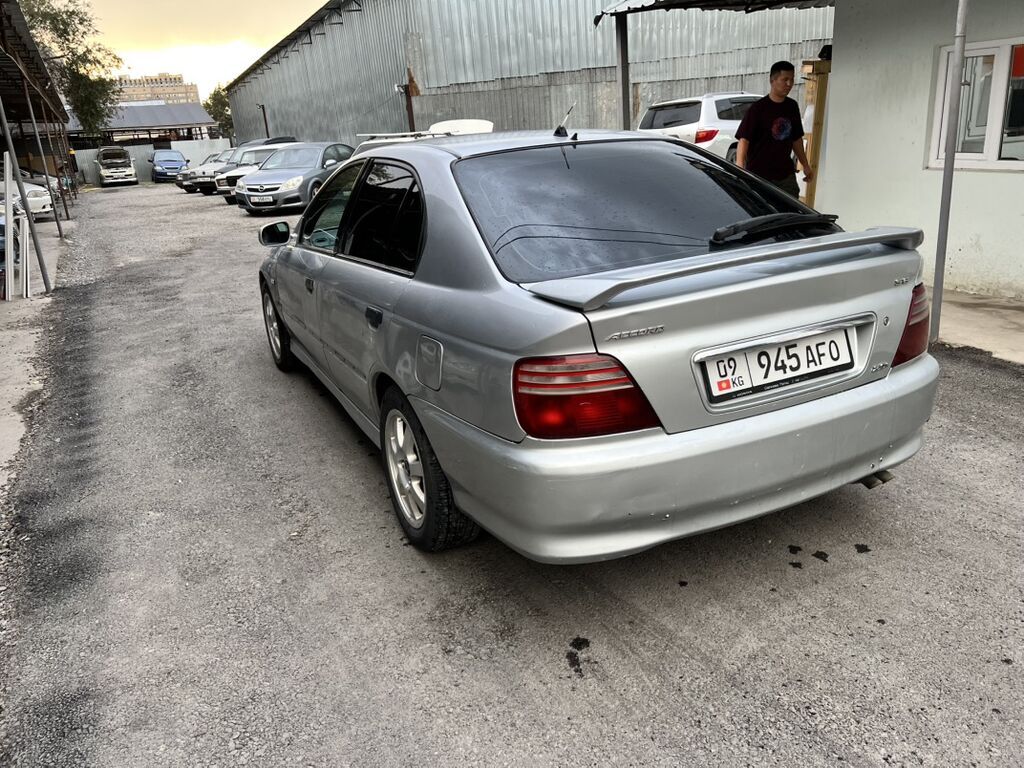 Honda Ascot: 2001 г., 2 л, Автомат, Газ, Седан: фото 3