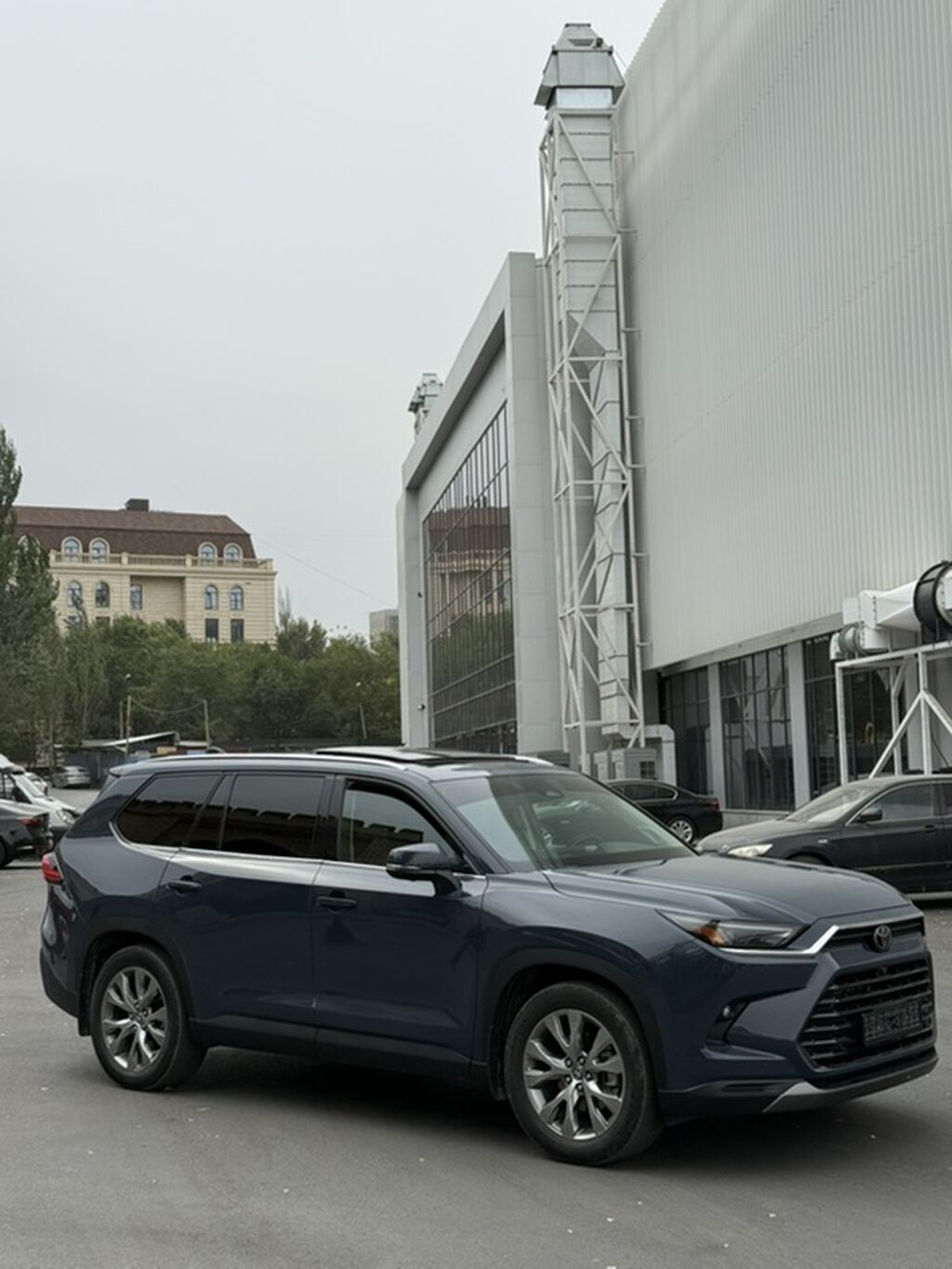 Toyota Grand Highlander: 2023 г., 2.5 л, Вариатор, Гибрид, Кроссовер: фото 3