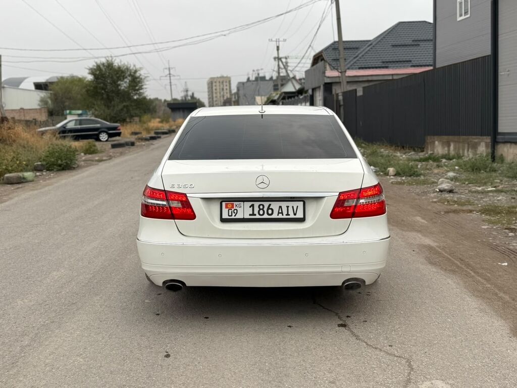 Mercedes-Benz E-Class: 2010 г., 3.5 л, Автомат, Бензин, Седан: фото 6