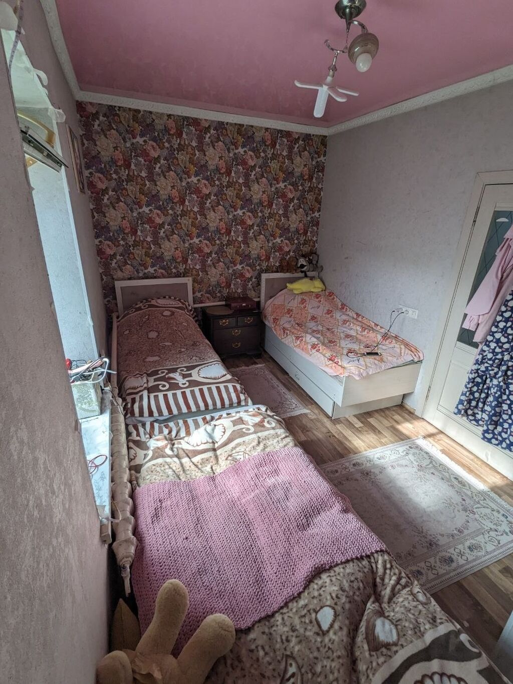 Продается уютный и небольшой пол-дома. Просторный дом с крытым навесом: фото 5