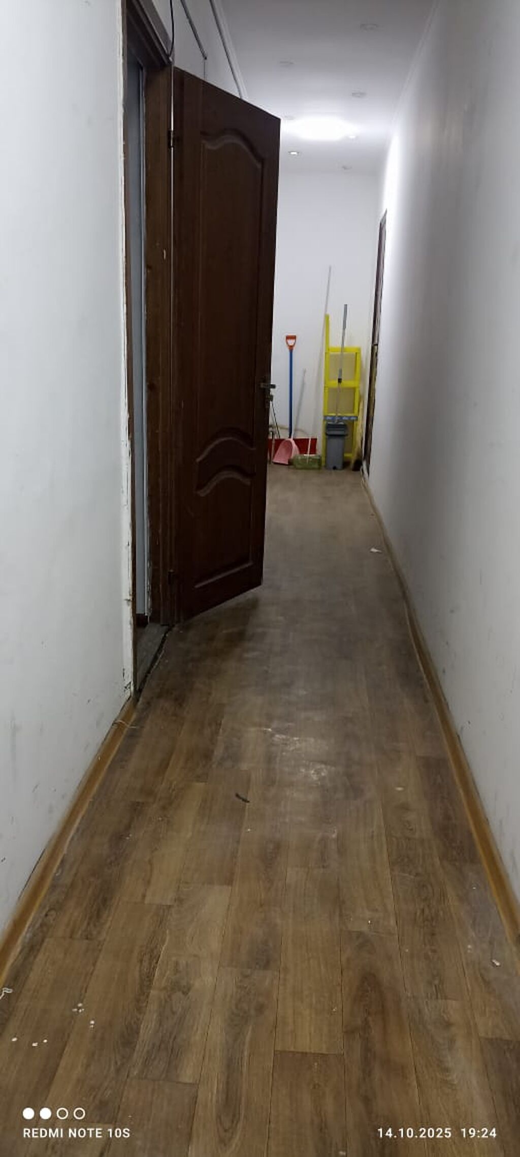 Аренда офисов, 30 м², В жилом комплексе, С юридическим адресом: фото 1